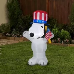 Gemmy Airblown Patriotic Snoopy with Hat and Flag Decor -Deals Gemmy Store 1634569 A1